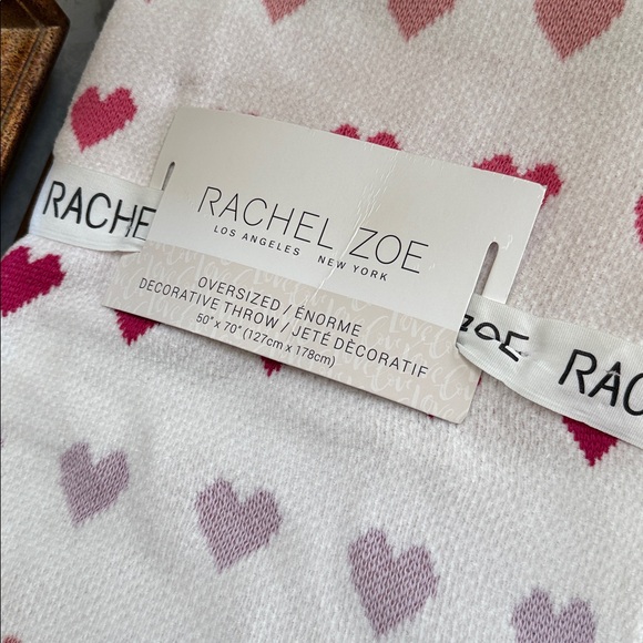 Rachel Zoe White Throw with Pink and Red Heart Pattern. Oversized 50” x 70”. - Picture 9 of 14